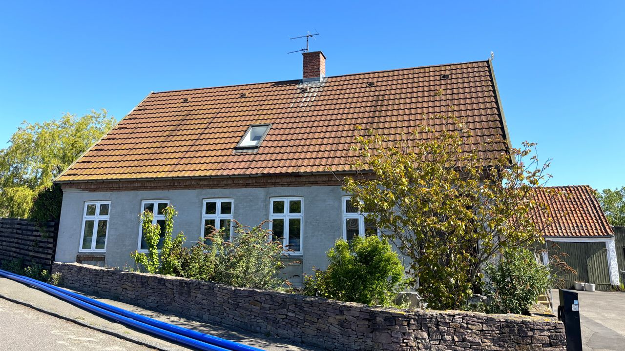 image 01