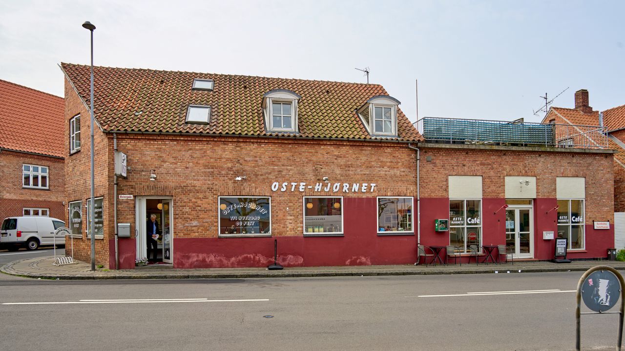 image 01